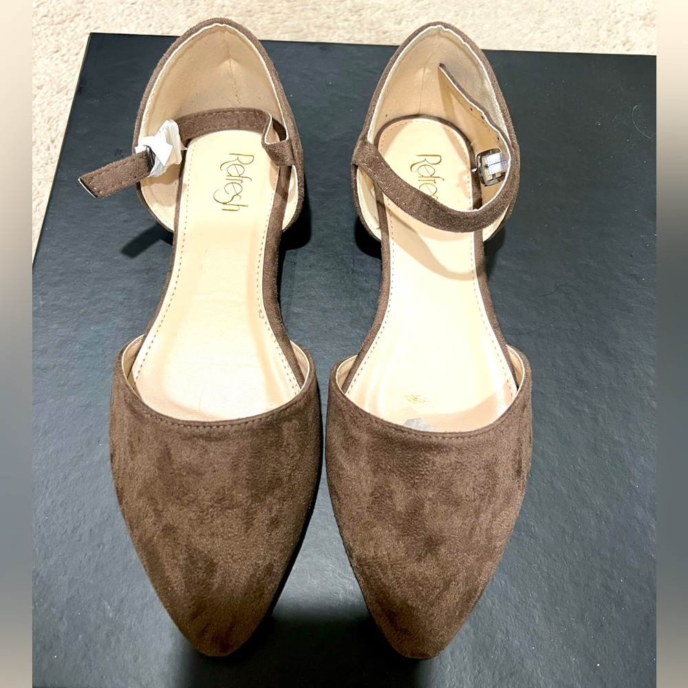 NEW in Box Refresh Tan Suede Flats